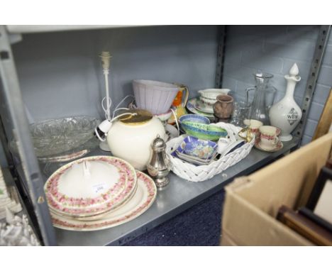 AN INTERESTING COLLECTION OF ASSORTED COLLECTABLE'S TO INCLUDE; 7 PIECES OF ROYAL DOULTON 'OLD ENGLISH ROSE' PATTERN TEA/DINN