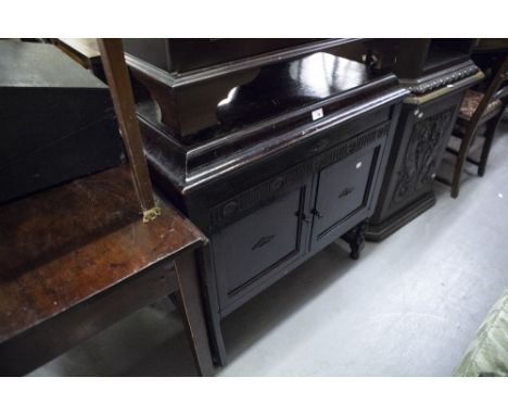 GILBERT, CIRCA 1920's SPRING DRIVEN GRAMOPHONE WITH SPEAKER AND RECORD STORAGE BEHIND PANEL DOORS 