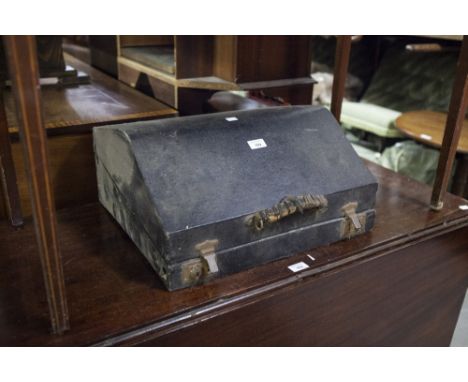 GERALDO, ITALY, EARLY TWENTIETH CENTURY 'STANDARD' PIANO ACCORDION WITH 48 BUTTONS AND JEWELED DECORATION, IN ORIGINAL BLACK 