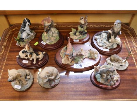 Collection of Border Fine Art and other Figures to include Scenting the Air and Wren etc and a box of collectors plates 