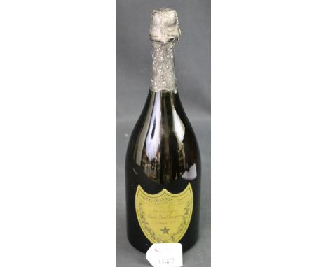 Bottle of Moet and Chandon a Epernay Champagne Cuvee Dom Perignon, vintage 1973.  75cl.  CONDITION REPORT: Liquid level just 