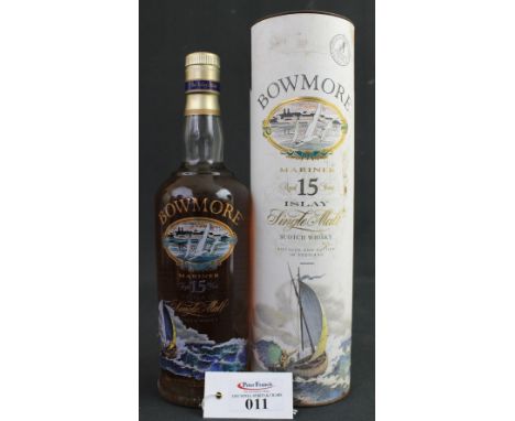 Bowmore Mariner aged 15 years Islay single malt Scotch whisky 43 % alc/bow, 750ml. In original cardboard tube box.  CONDITION