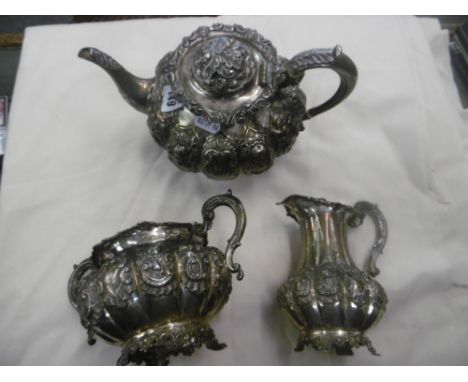 A FINE QUALITY VICTORIAN HM SOLID SILVER THREE PIECE TEA SET LONDON 1848 MAKER WILLIAM HUNTER, TEAPOT HANDLE WITH IVORY INSUL