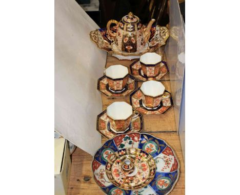 Aynsley dish, Davenport teapot and dish, four Wedgwood cups and saucers, Imari plate and miniature Crown Derby vase