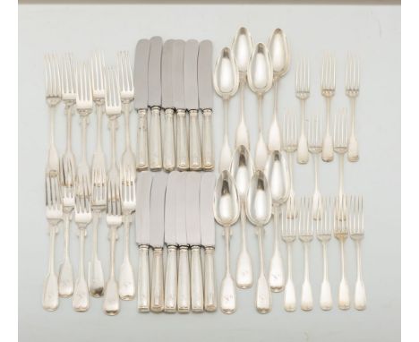 Besteckteile  Berlin, M. 19. Jh 11 Gabeln, 8 Löffel, 12 Messer. Fadenmuster. Mit Initialen L , bzw. S 1932. bzw. AS ligiert. 