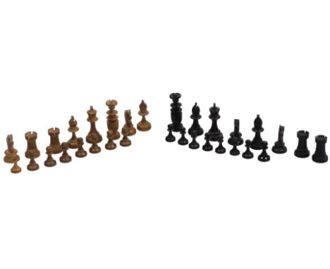 A vintage harlequin Staunton type wooden chess set, Queen 6.5cm high.