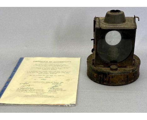 VINTAGE RAILWAY SIGNAL LAMP - tin plate, copper and brass, B.R.(W), 21cms H, with certificate of authenticity