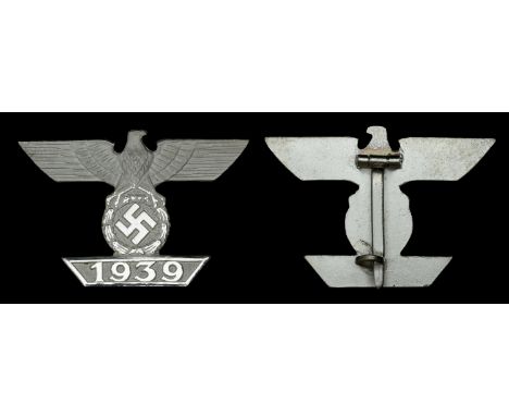 A German Second War Iron Cross First Class Award Bar. A magnificent example of the 1939 Bar, 41mm wingspan, all of the lower 