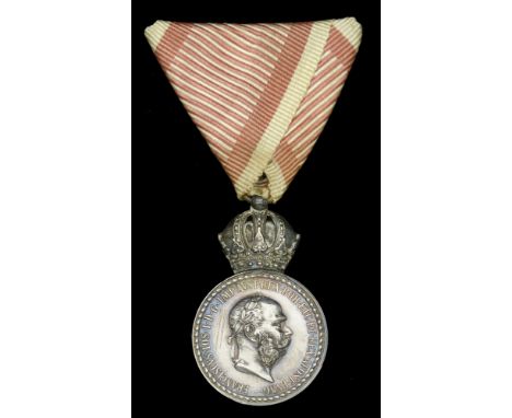 Austria, Empire, Military Merit Signum Laudis Medal, Franz Joseph, silver with crown, in its Láng Testvérek, Budapest, case o