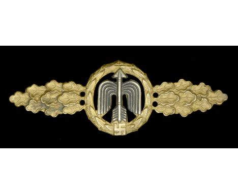 A German Second War Luftwaffe Flight Bar for Fighter Pilots in Gold. A very fine example of the short range Day Fighter Clasp