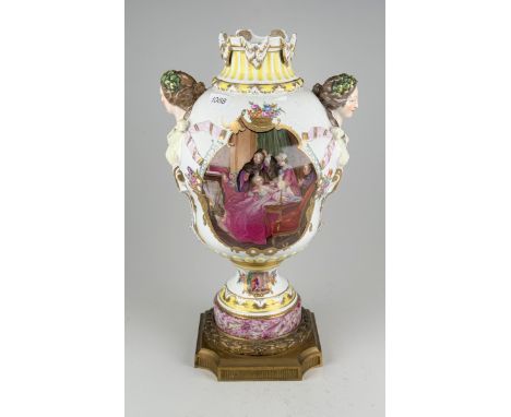 wohl Helena Wolfsohn Dresden/Podschappel Dresden&nbsp; oder Volksstedt , Vase mit weibl. Köpfen als HandhabePorzellan polychr