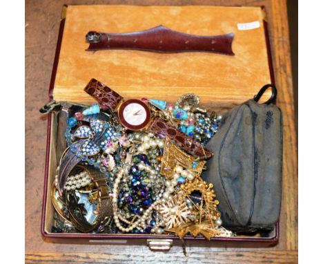 BOX WITH LARGE QUANTITY VARIOUS COSTUME JEWELLERY, VINTAGE CAMERA, VARIOUS BEADS, BROOCHES, WRIST WATCHES ETC     