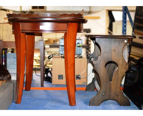 MODERN MAHOGANY OCCASIONAL TABLE, MAHOGANY SERVING TRAY &amp; ERCOL DARK OAK MAGAZINE RACK TABLE     