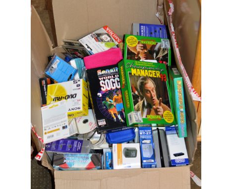 BOX WITH VARIOUS COMPUTER ACCESSORIES, VINTAGE AMIGA GAMES, VARIOUS MEMORY CARDS, ADAPTORS, USB STICKS, SOFTWARE ETC     