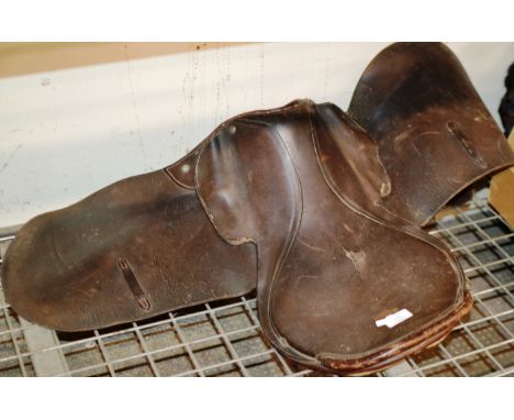 VINTAGE LEATHER SADDLE     