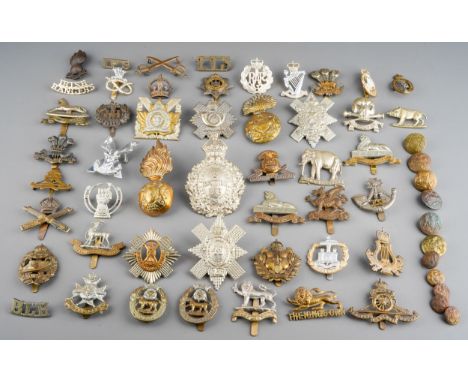 Britsh Army Cap Badge collection to include: WW1 Machine Gun Corps: West Yorkshire Regt: York &amp; Lancs Regt x 2: Lincolnsh