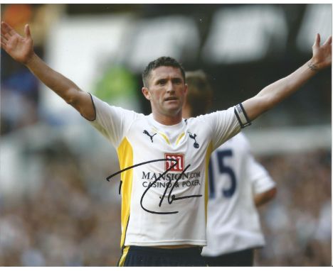 Robbie Keane Signed Tottenham Hotspur 8x10 Photo. Good Condition. All autographs are genuine hand signed and come with a Cert