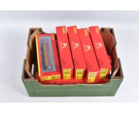 TEN BOXED HORNBY OO GAUGE MODEL RAILWAYS COACHES, to include 3rd class coach no. 4142, item no. R40082A, 3rd class coach no. 