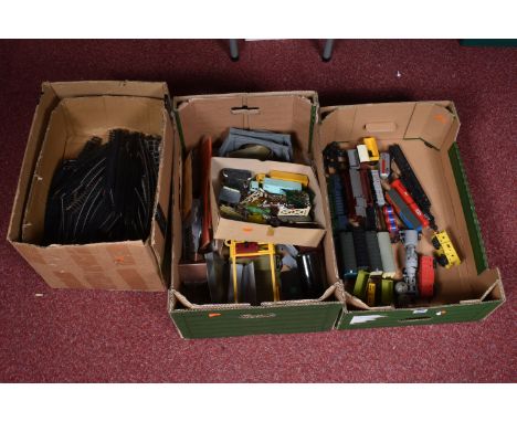 A QUANTITY OF UNBOXED AND ASSORTED OO AND HO GAUGE MODEL RAILWAY ROLLING STOCK, LINESIDE ACCESSORIES AND TRACK ETC.,  assorte