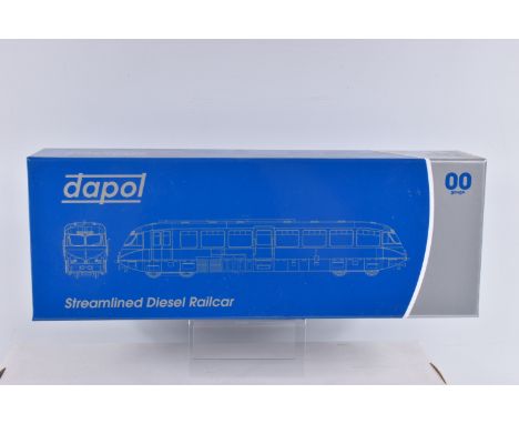 A BOXED DAPOL OO GAUGE STREAMLINED DIESEL RAILCAR, running no. 11, Livery in Lined Chocolate and Cream GWR Monogram, model no