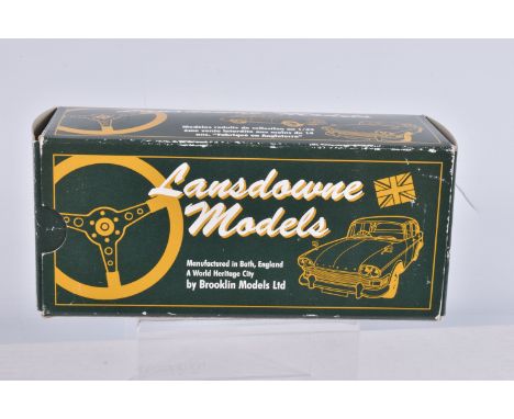 A BOXED LANSDOWNE MODELS BY BROOKLIN 1947 BRISTOL 400 CAR MODEL, No.LDM.31, 1/43 scale, appears complete and in very good con