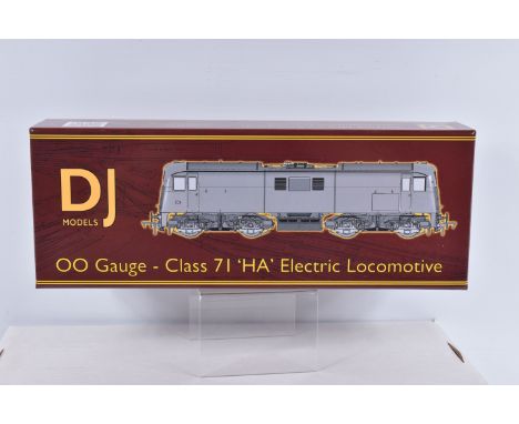 A BOXED DJ MODELS KMRC EXCLUSIVE,  OO GAUGE CLASS 71 'HA' ELECTRIC LOCOMOTIVE, running no. E5002, Livery BR Green WEathered, 