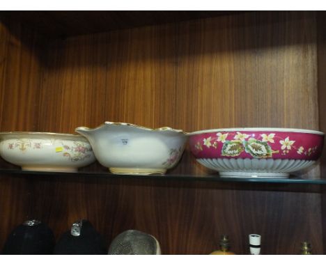 THREE VINTAGE WASH BOWLS TO INCLUDE A CROWN DUCAL EXAMPLE