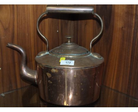 A VINTAGE COPPER KETTLE 