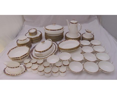 Royal Crown Derby Imari Kedleston pattern dinner and coffee service to include plates, bowls, dishes and covers, coffee pot, 