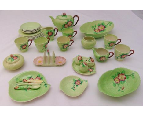 Carltonware lettuce design teaset, dishes and condiments (29)