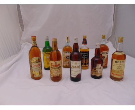A quantity of Scotch whisky to include Haig, Teachers, Bells, Grants, 100 Pipers and Cutty Sark (9)