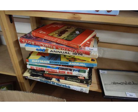 MIXED LOT VINTAGE CHILDREN'S ANNUALS