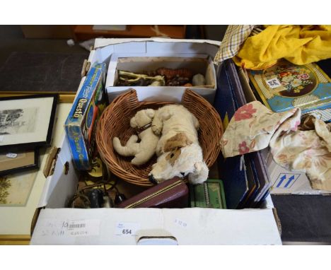 VARIOUS TOY ANIMALS TO INCLUDE VINTAGE SOFT TOY DOGS IN BASKETS AND VARIOUS OTHER HOUSEHOLD ITEMS