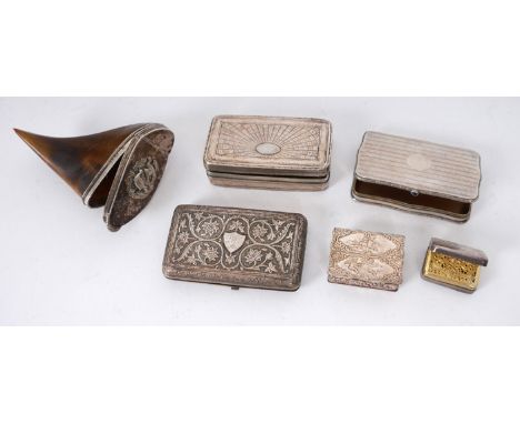 George III silver vinaigrette, a Victorian snuff mull and a collection of boxes. The vinaigrette of rounded rectangular form,