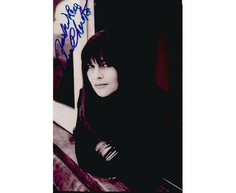 Julie Christie signed 6 x 4 inch b/w portrait photo Good condition. All signed items come with Certificate of Authenticity. C