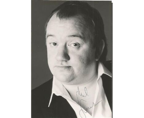 Mel Smith autographed photo. Black and white 6x4 portrait photo signed by the late Mel Smith, comedian and director.  Good co