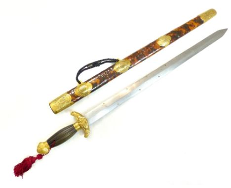 Chinese Jian short sword, brass pommel, mask hilt, horn grip, double edge blade, 54cm, tortoiseshell lacquer bamboo scabbard 