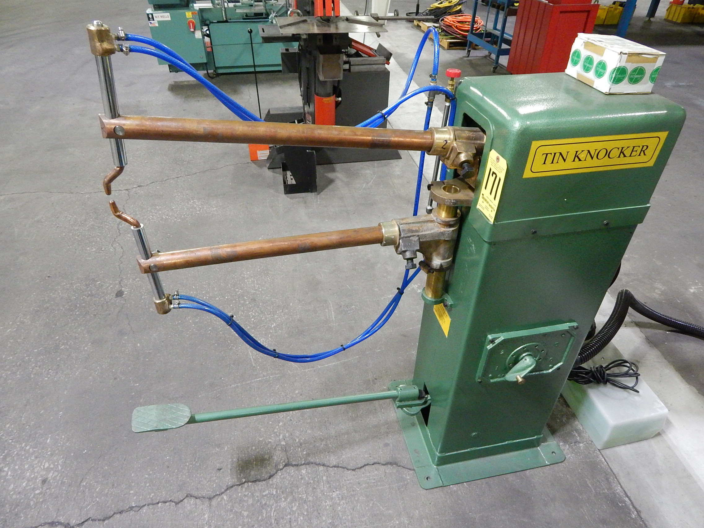 Tin Knocker Model TK1524 Spot Welder, s/n 031702, 15 KVA, 16 Gage
