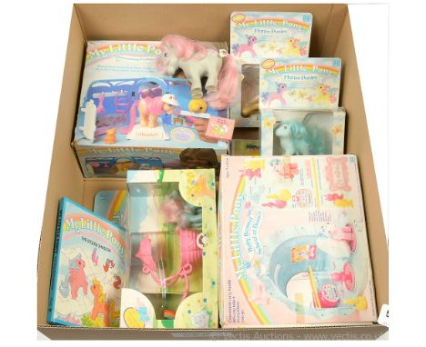 Hasbro My Little Pony vintage G1 Grooming Parlour #4875, includes pony Peachy, incomplete (missing 2 ribbons), with instructi