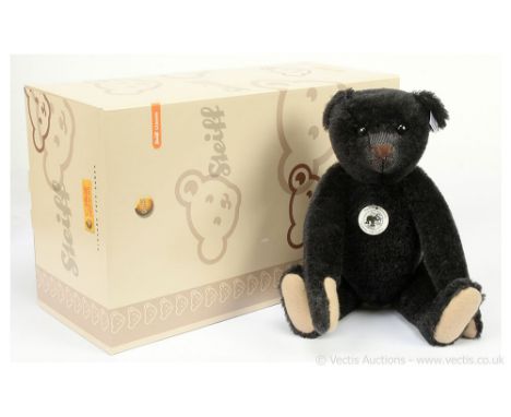 Steiff Teddy Bear 35 black 1908 Replica, white tag 408564, LE 3000, Near Mint to Mint including chest tag, certificate, Excel