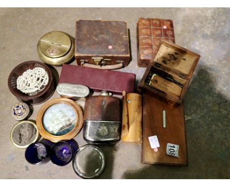 Basket containing mixed collectibles including an ashtray and a hipflask. UK P&amp;P Group 2 (£20+VAT for the first lot and £