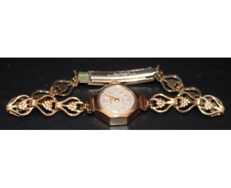 Roamer - Ladies 9ct Gold Mechanical Wrist Watch. From The 1950's. The Watch Case Fully Hallmarked. Strap Rolled Gold