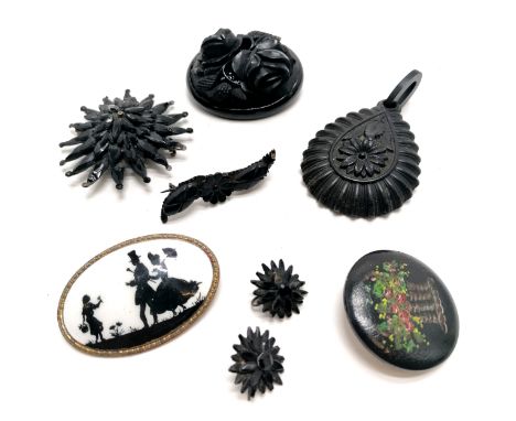Antique enamel silhouette brooch (5cm) t/w antique mostly jet jewellery inc earrings &amp; matching brooch (a/f) etc 