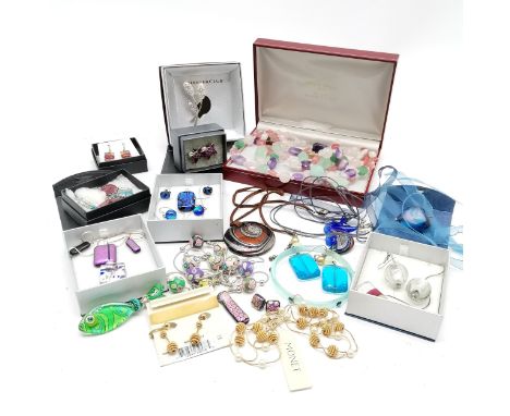 Qty of venetian glass inc fish brooch, pendants on silver chains t/w natural stone triple strand necklace, Monet necklace + e