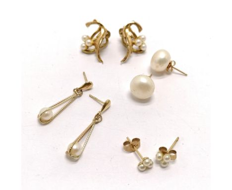 4 x pairs of gold mounted pearl earrings inc 14ct gold large studs (9mm diameter), clip-on etc - total weight (lot) 7.3g - SO
