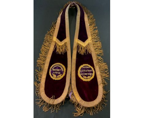 Masonic Interest - Leicestershire District Lodge, District Assistant Secretary sash, Toye &amp; Co Ltd, London 
