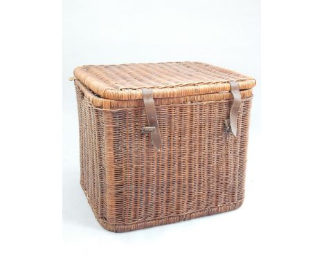 Large wicker hamper, 58 x 65cm