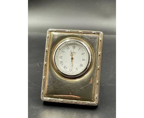 A Carr's of Sheffield silver, easel backed clock, 6.5cm x 5 cm