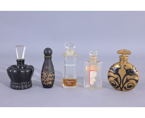 - Simetta - Incanto by Simonetta Visconti, Donna Simonetta Fabiani 1955. Black art deco crown molded bottle. - Zen by Shiseif