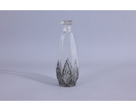 J. Viard for Isabey Chypre Celtic clear/frost glass perfume bottle and stopper. Circa 1931 (Julien Viard - 3)  Provenance: si